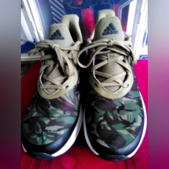 NEW Adidas 3 Stripe Camo - Picture 1 of 4